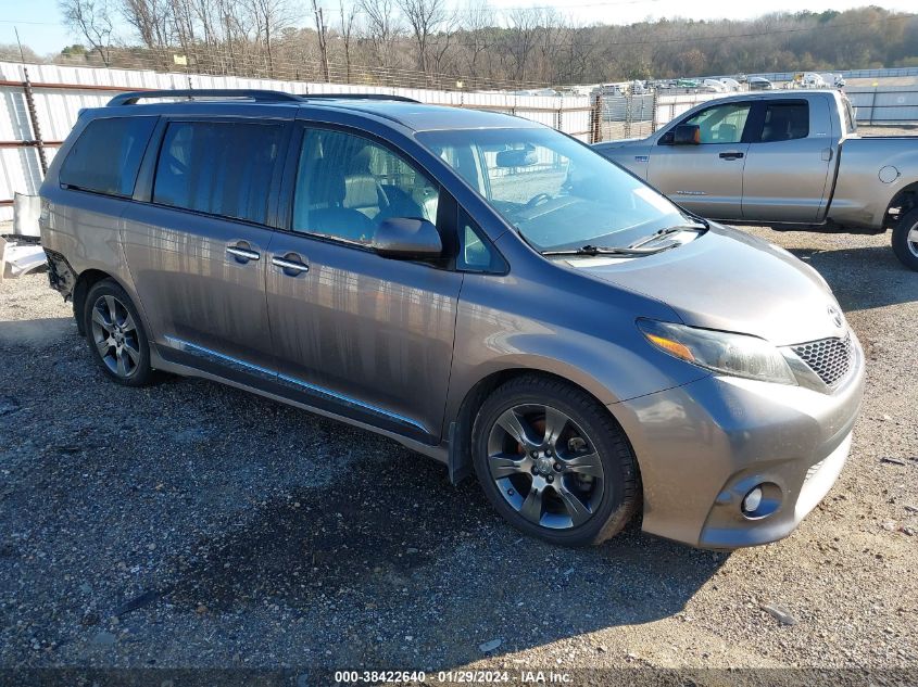 2015 TOYOTA SIENNA SE PREMIUM 8 PASSENGER