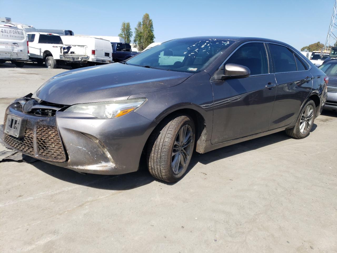 2015 TOYOTA CAMRY LE