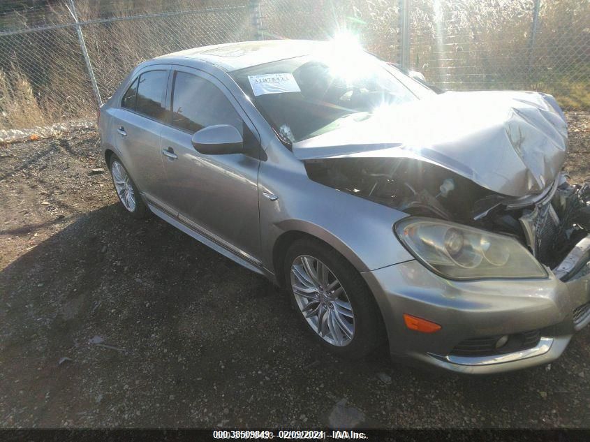 2011 SUZUKI KIZASHI SPORT GTS