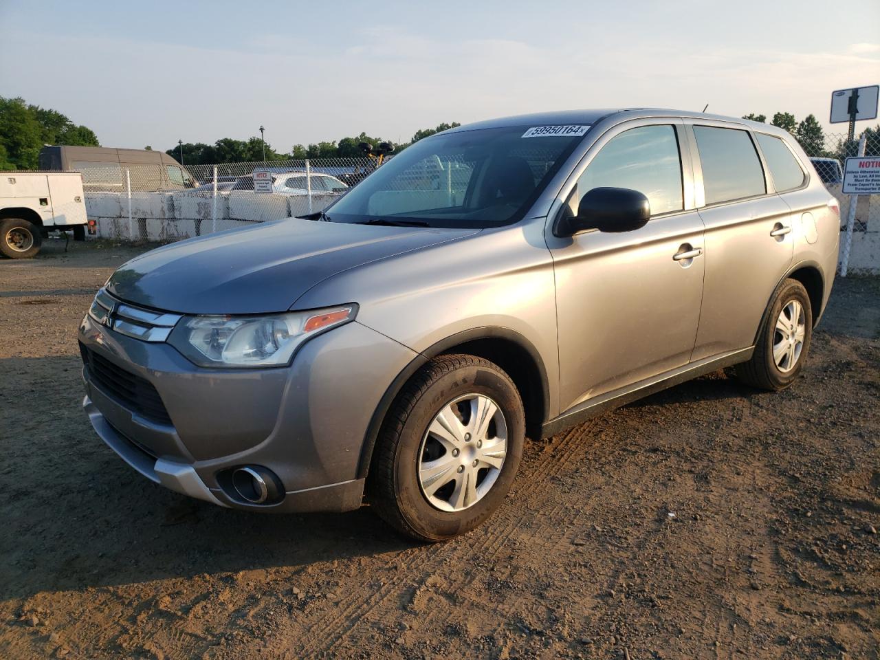 2015 MITSUBISHI OUTLANDER ES