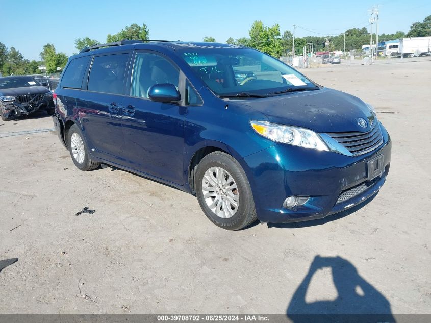 2012 TOYOTA SIENNA XLE V6 8 PASSENGER