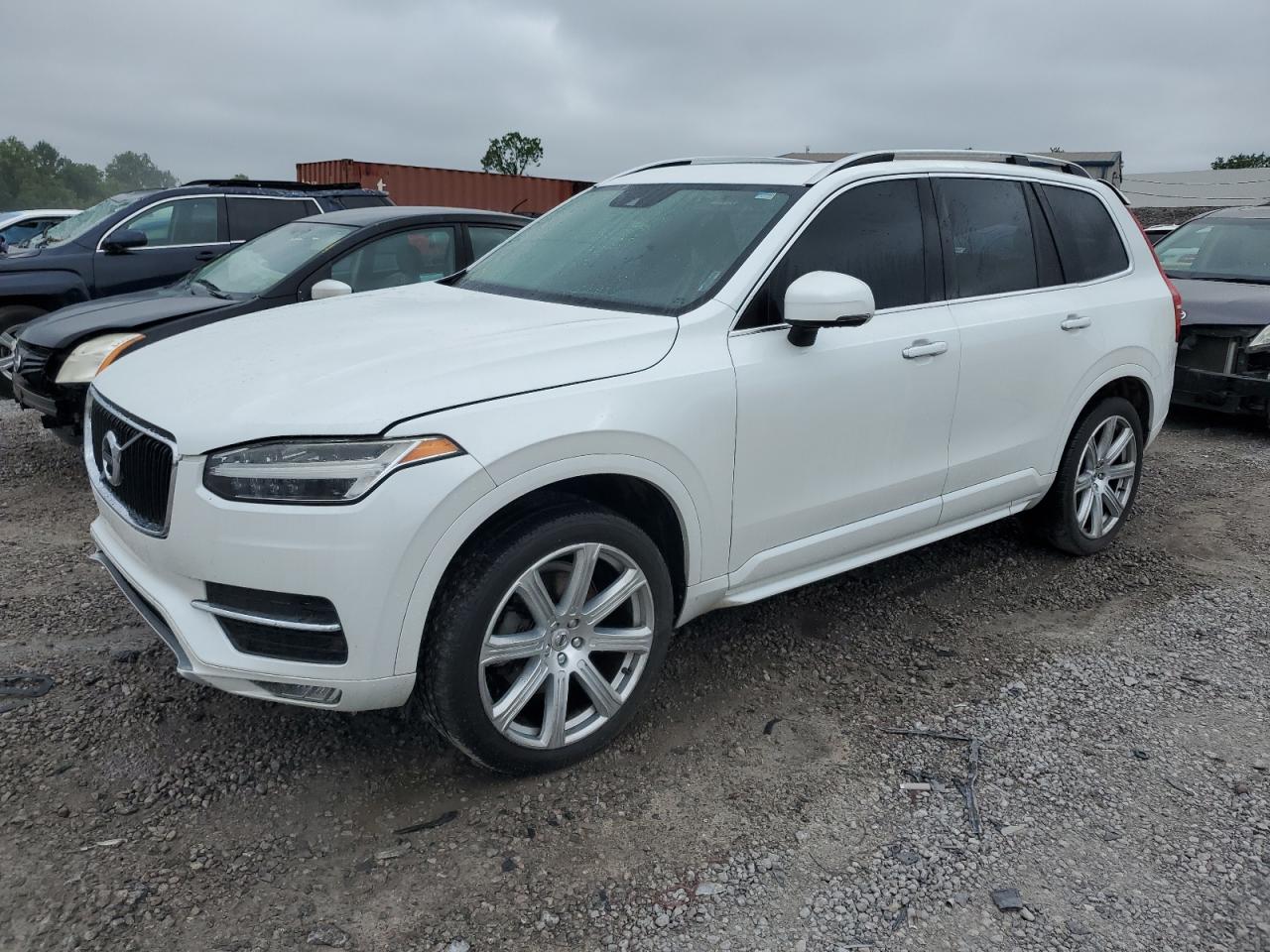 2017 VOLVO XC90 T6