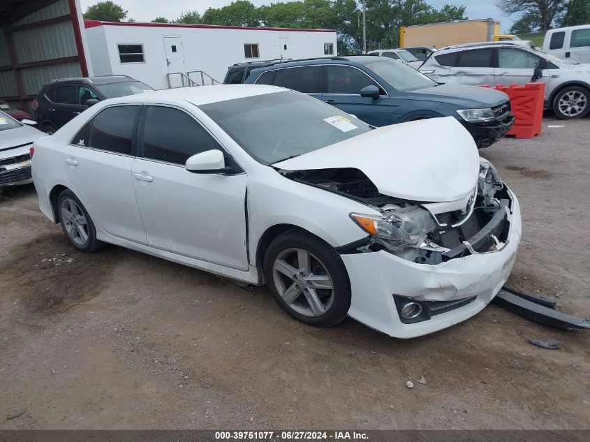 2013 TOYOTA CAMRY SE