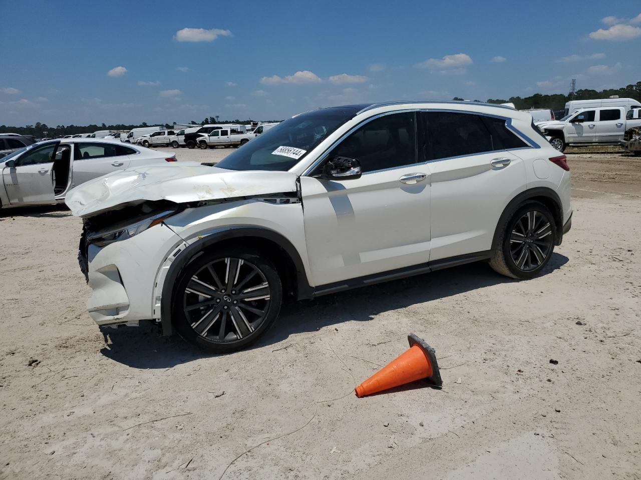 2021 INFINITI QX50 LUXE