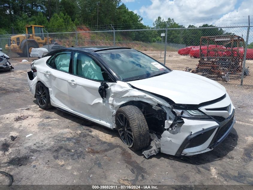 2023 TOYOTA CAMRY XSE