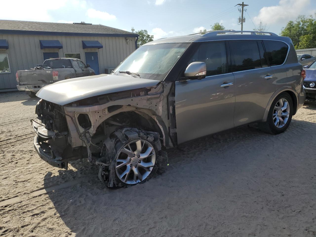 2011 INFINITI QX56