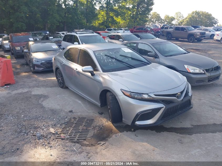 2022 TOYOTA CAMRY SE