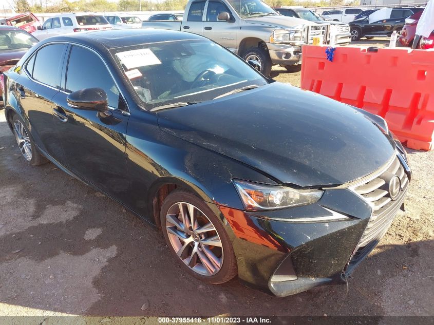 2018 LEXUS IS 300