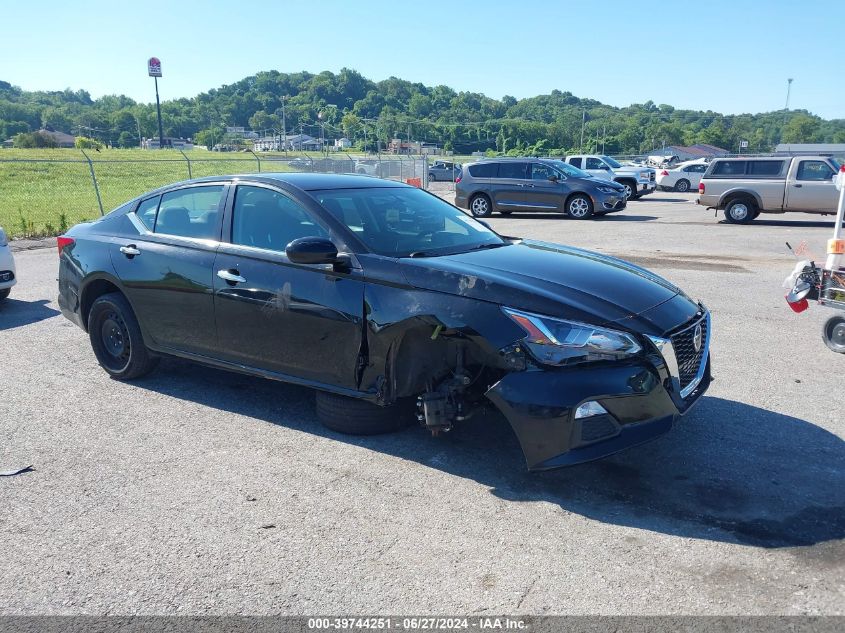 2019 NISSAN ALTIMA S