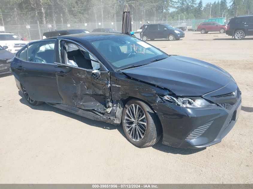 2020 TOYOTA CAMRY SE