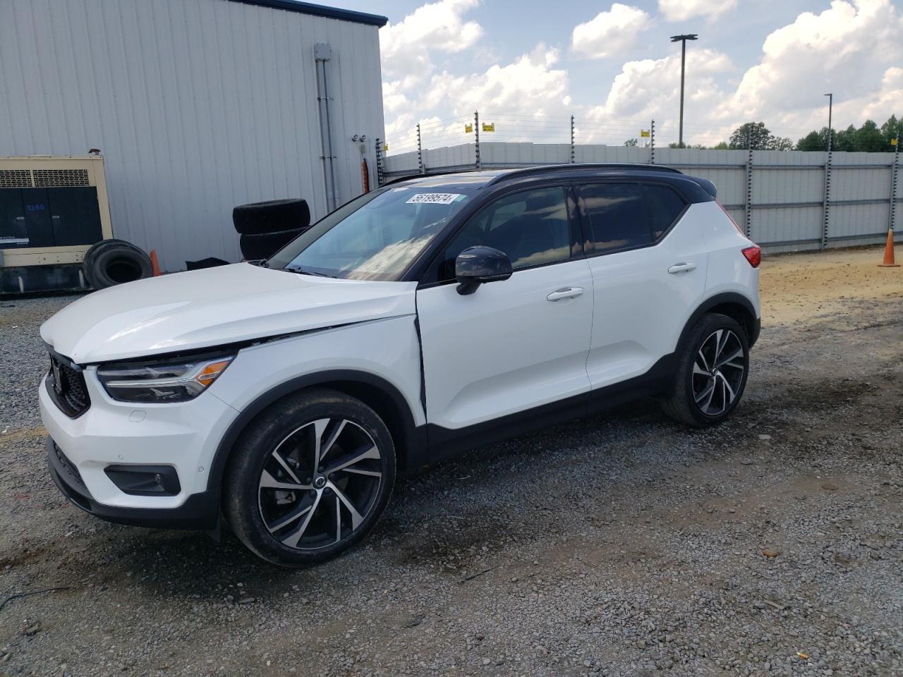 2021 VOLVO XC40 T5 R-DESIGN