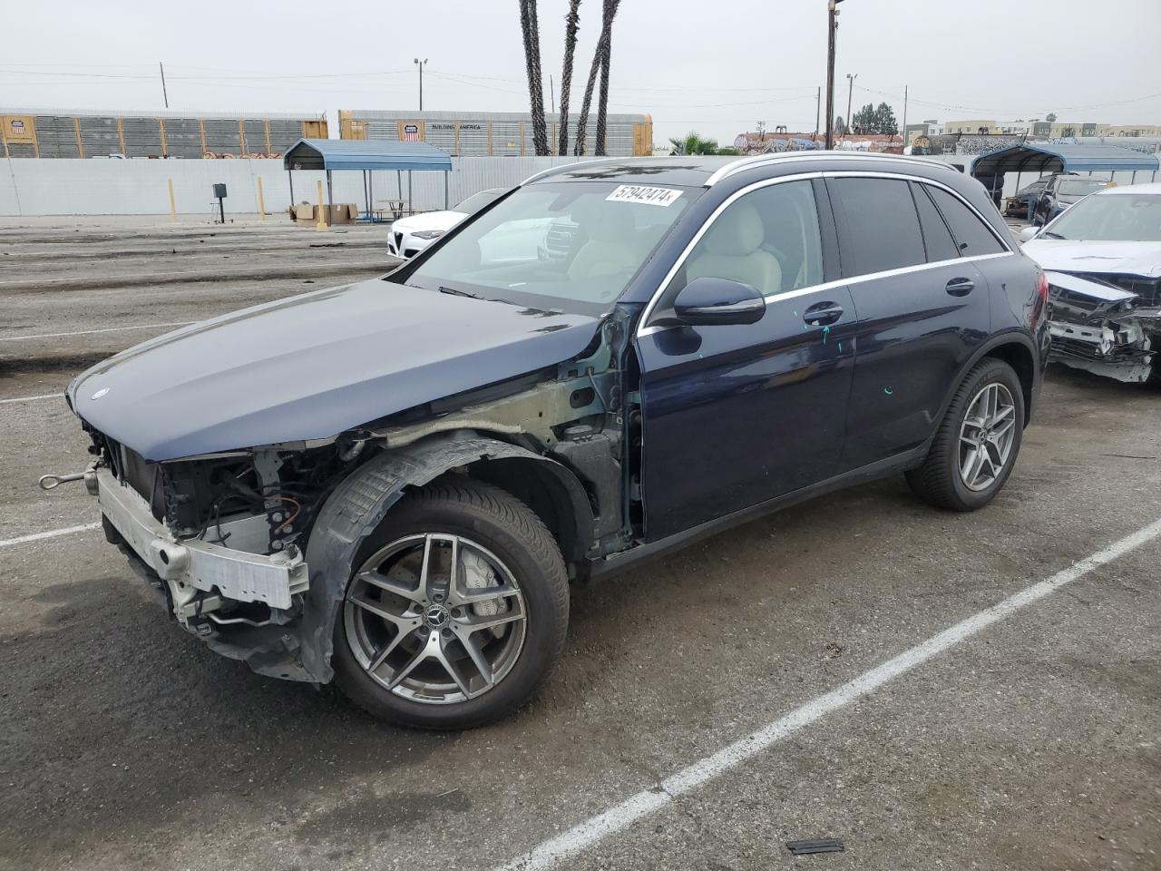 2017 MERCEDES-BENZ GLC 300