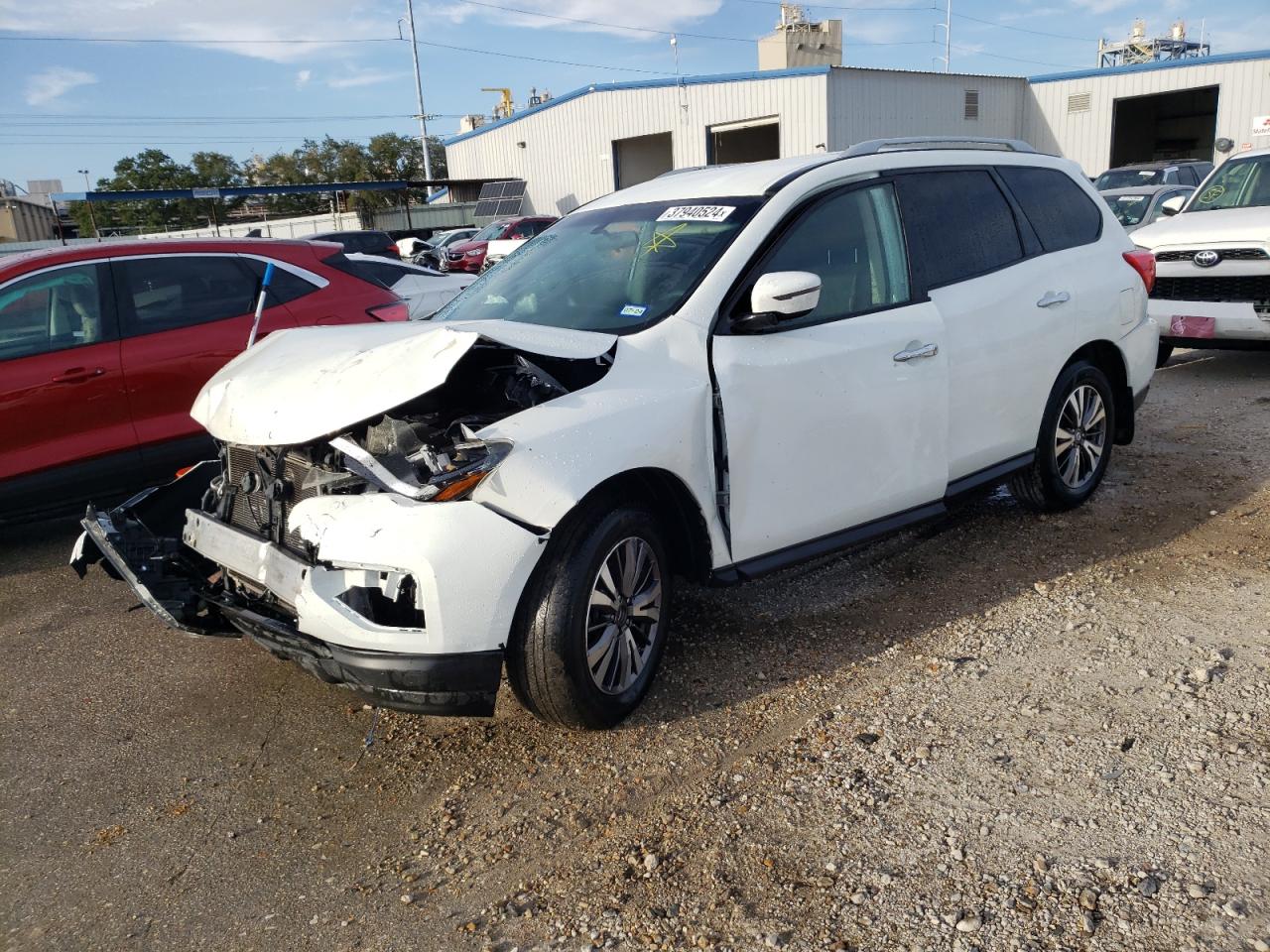 2017 NISSAN PATHFINDER S