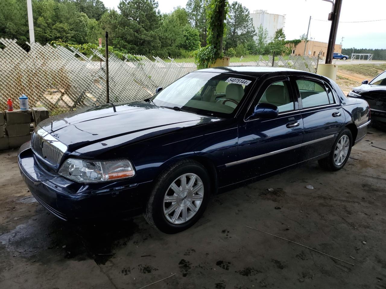 2011 LINCOLN TOWN CAR SIGNATURE LIMITED