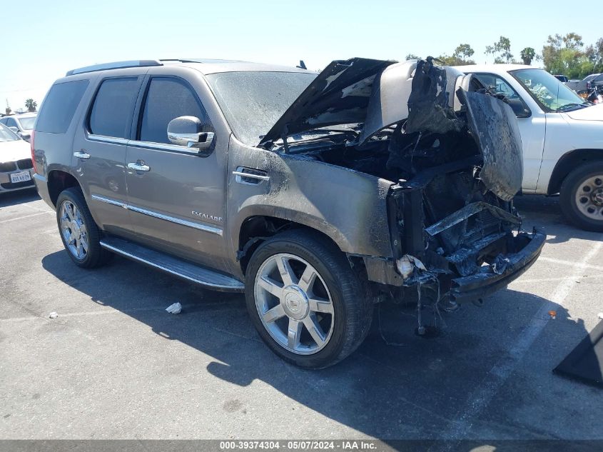 2012 CADILLAC ESCALADE LUXURY