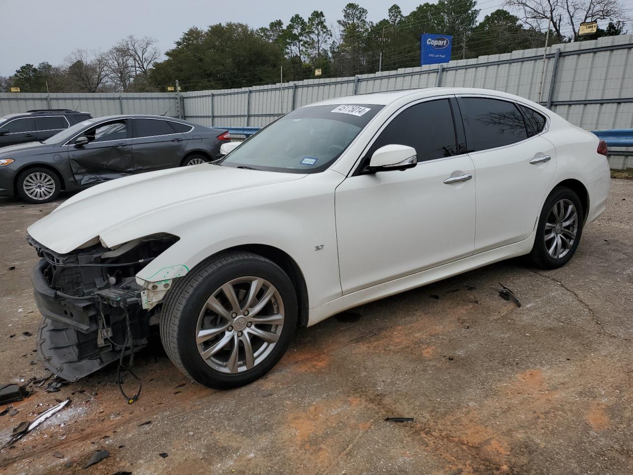 2015 INFINITI Q70 3.7