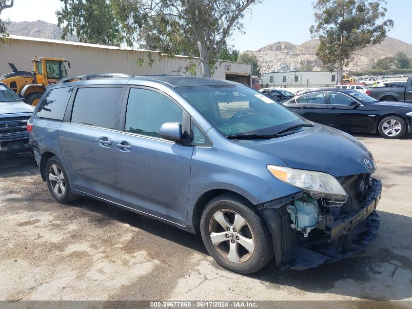 2015 TOYOTA SIENNA LE 8 PASSENGER