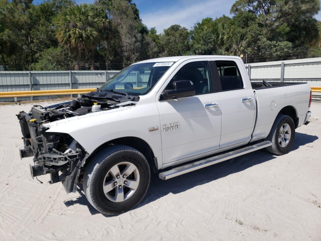 2015 RAM 1500 SLT