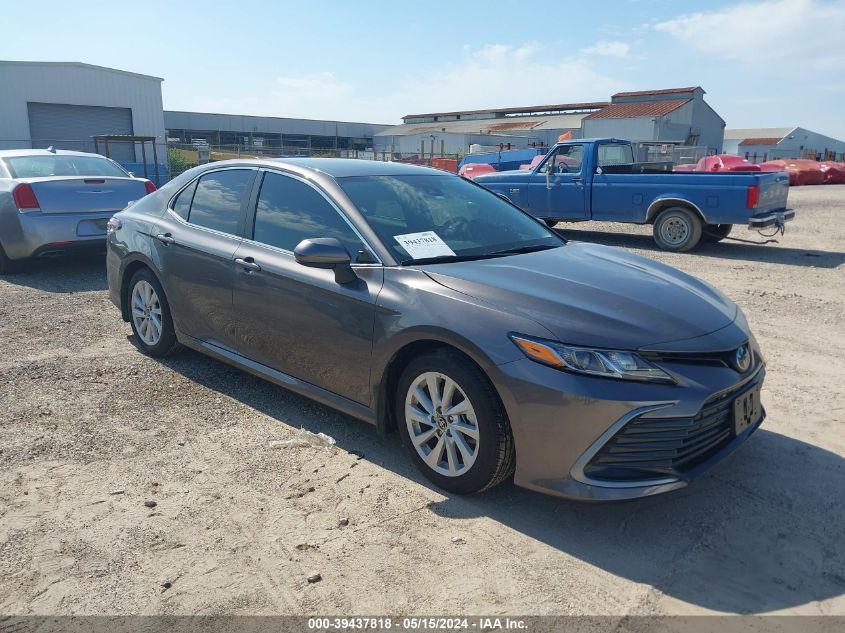 2024 TOYOTA CAMRY LE