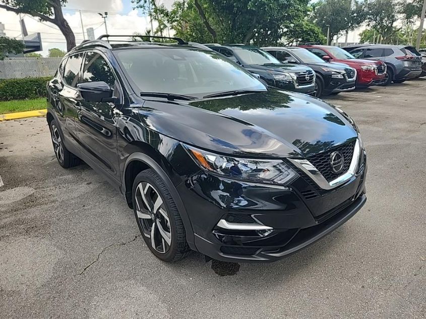 2022 NISSAN ROGUE SPORT SL