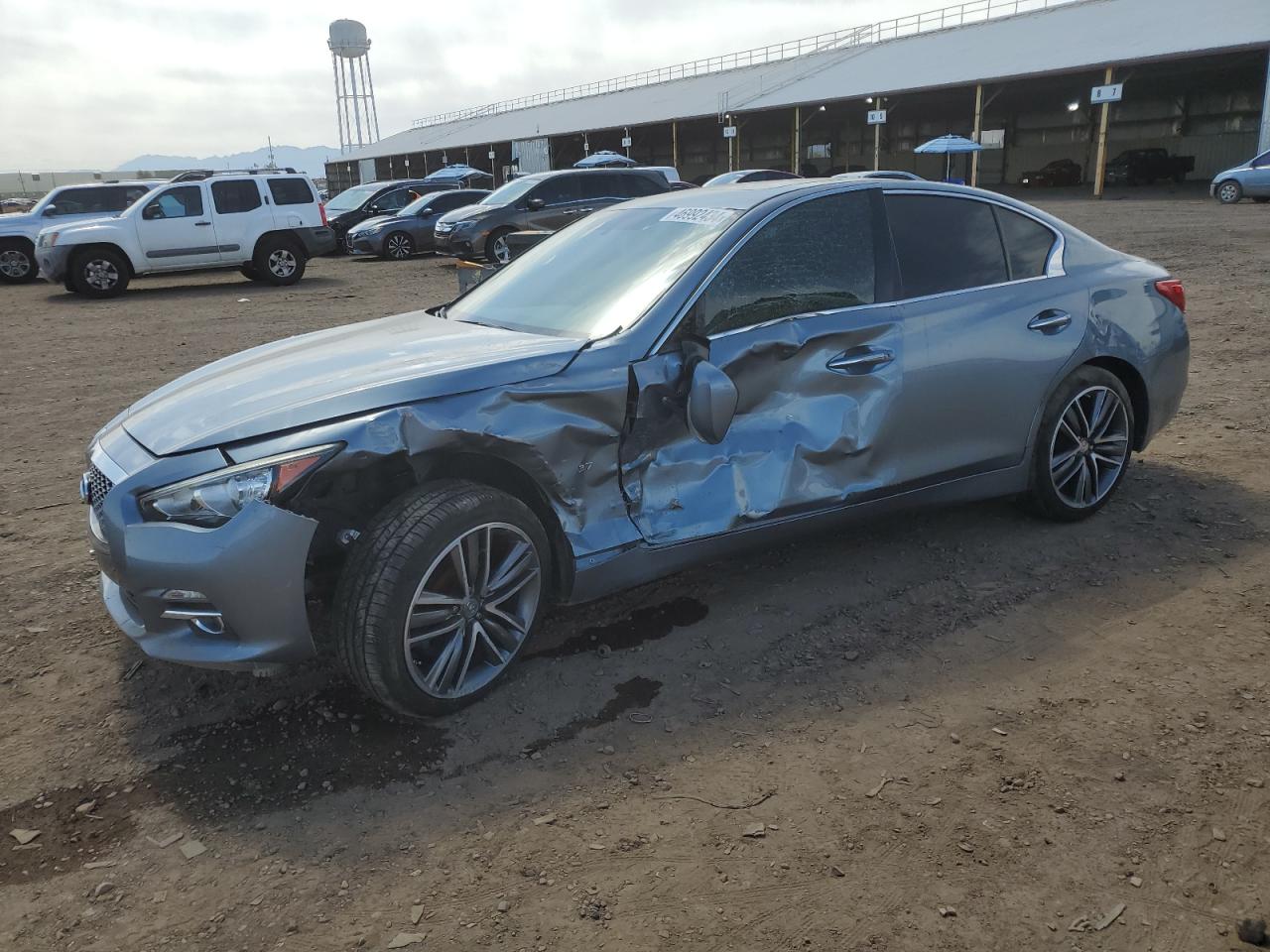 2015 INFINITI Q50 BASE