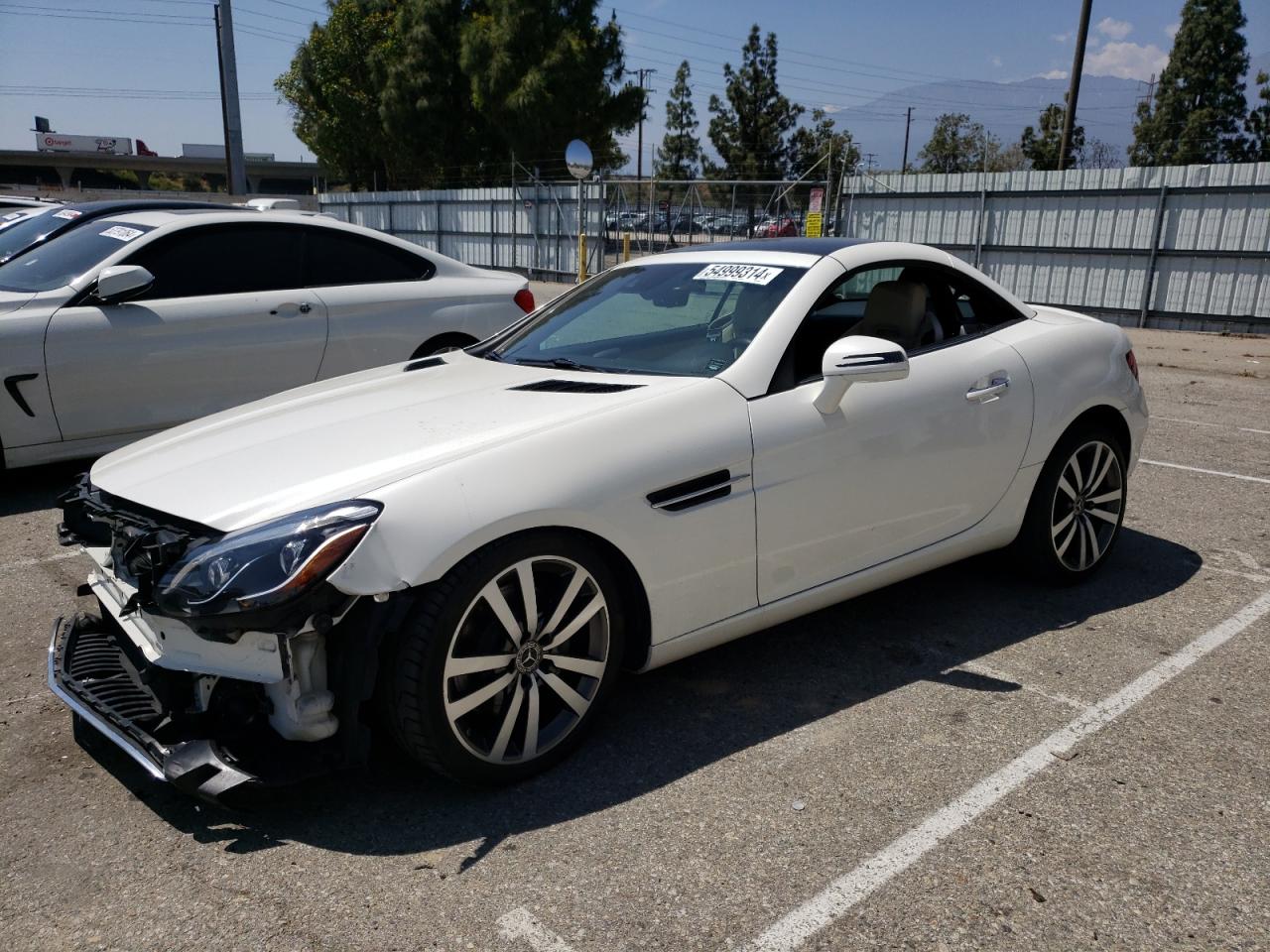 2017 MERCEDES-BENZ SLC 300