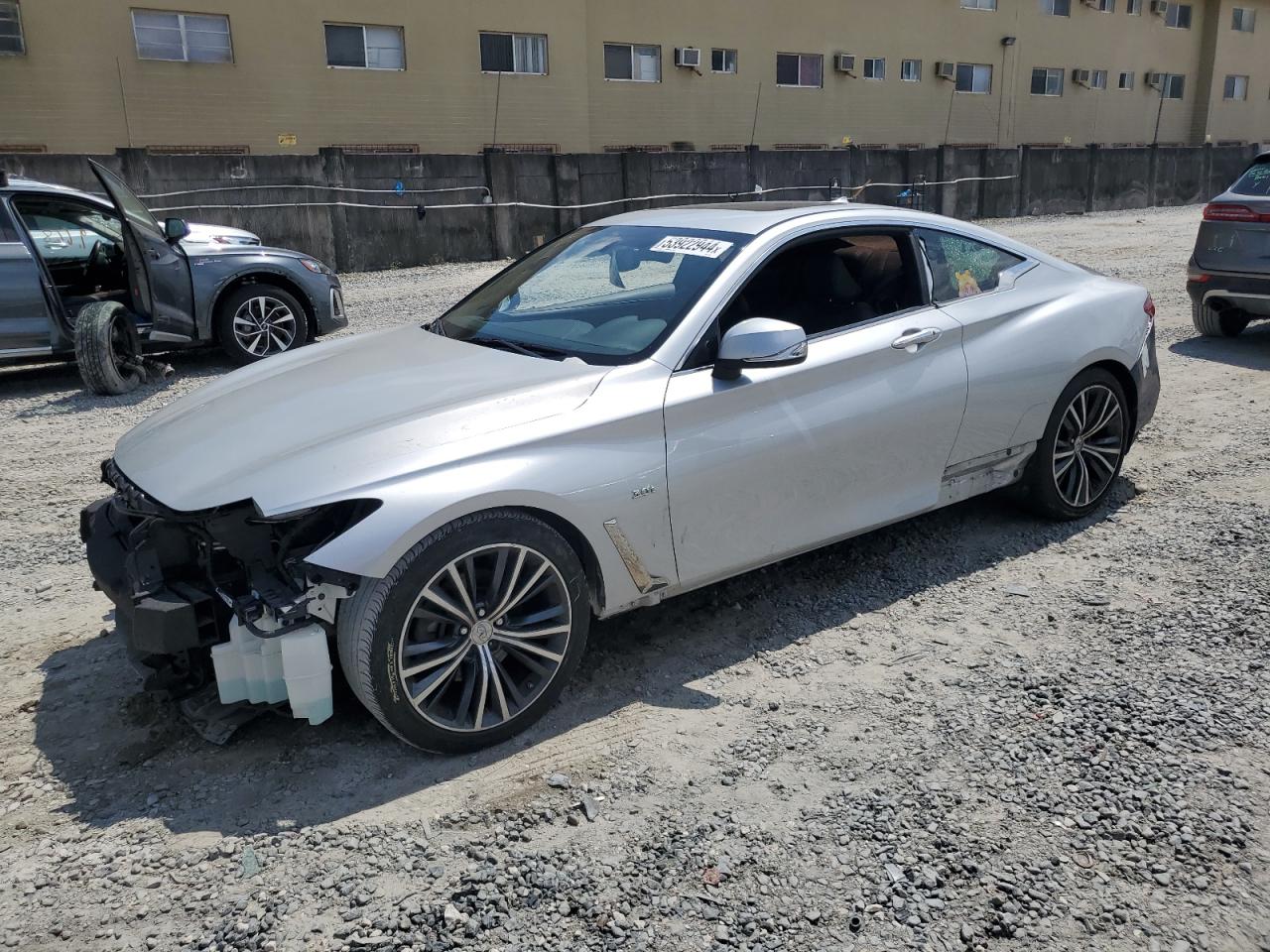 2018 INFINITI Q60 LUXE 300