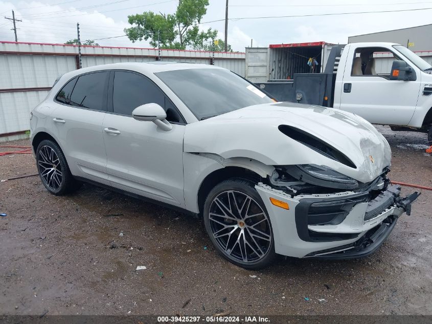 2022 PORSCHE MACAN