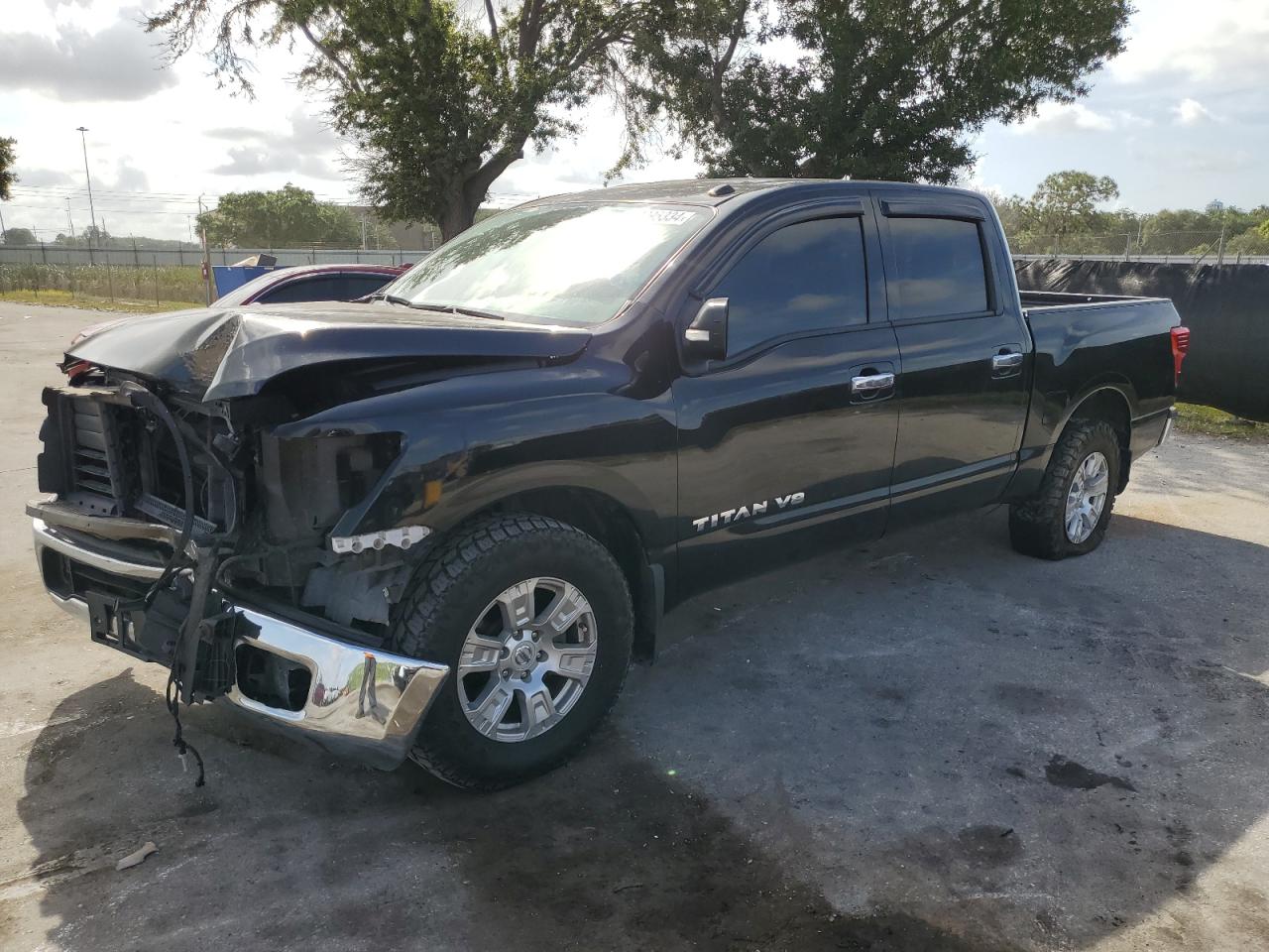 2018 NISSAN TITAN S