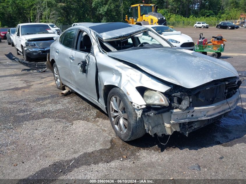 2014 INFINITI Q70 3.7