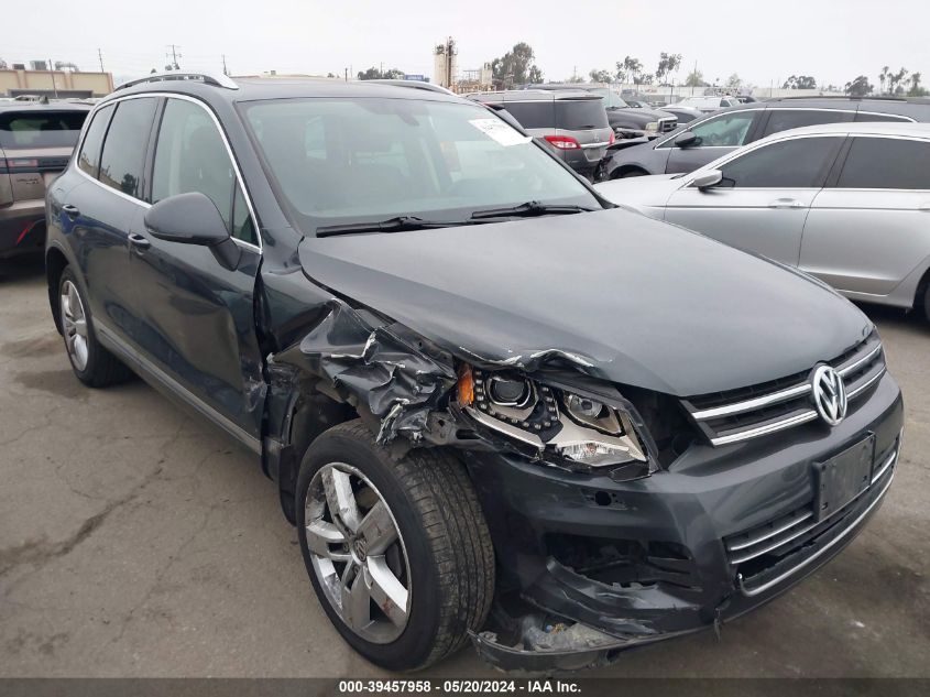 2012 VOLKSWAGEN TOUAREG VR6 LUX