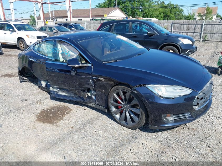 2014 TESLA MODEL S P85