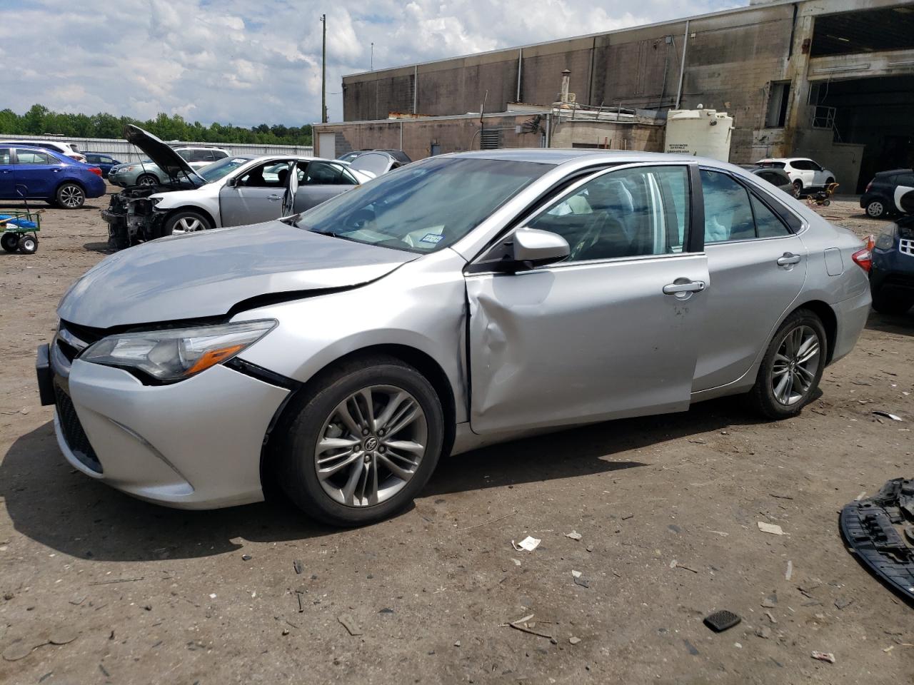 2016 TOYOTA CAMRY LE