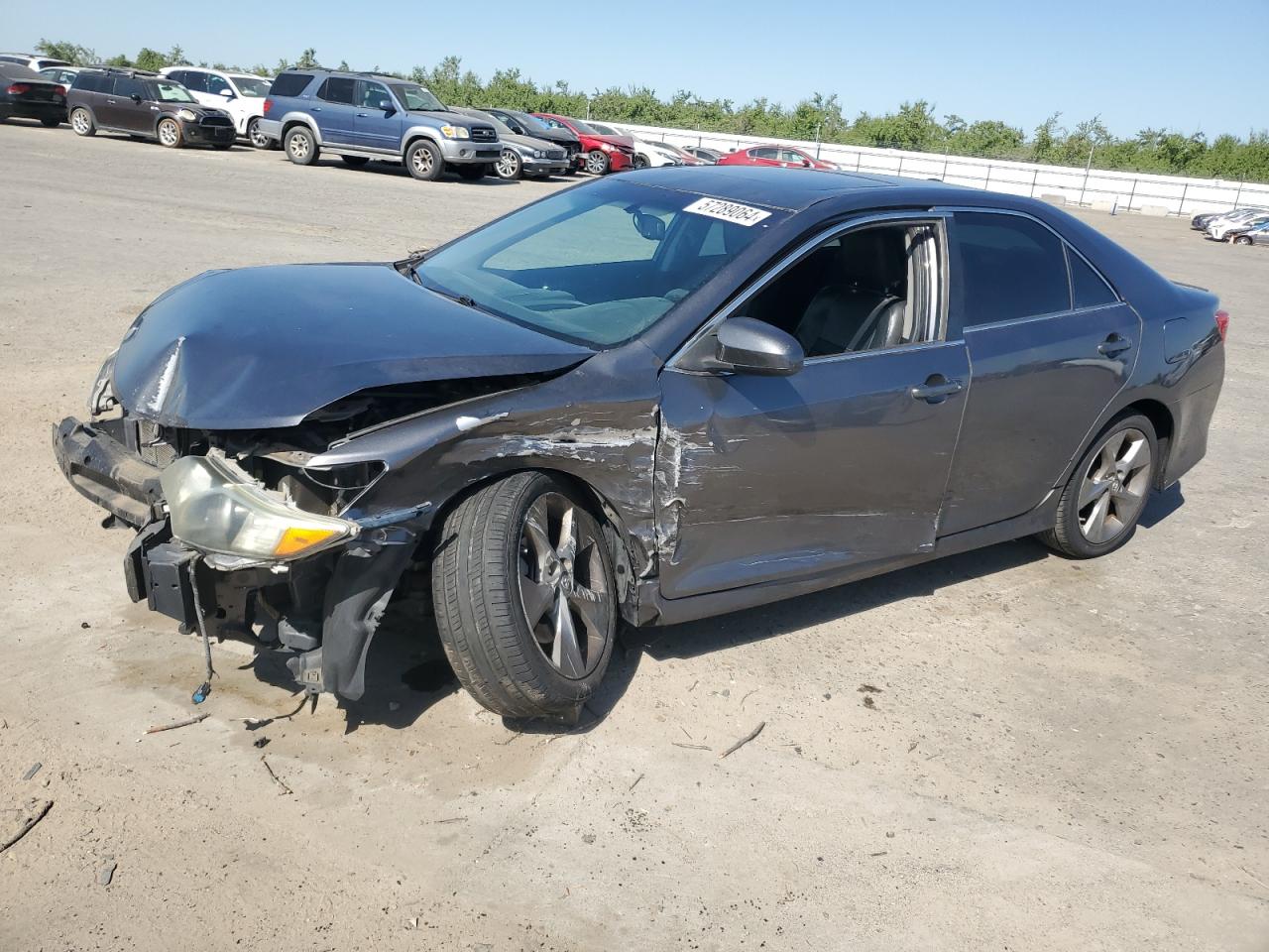 2014 TOYOTA CAMRY SE