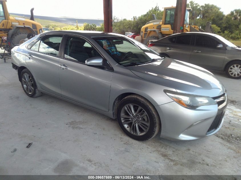 2015 TOYOTA CAMRY SE