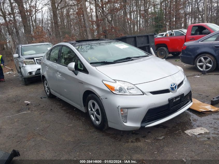 2013 TOYOTA PRIUS THREE