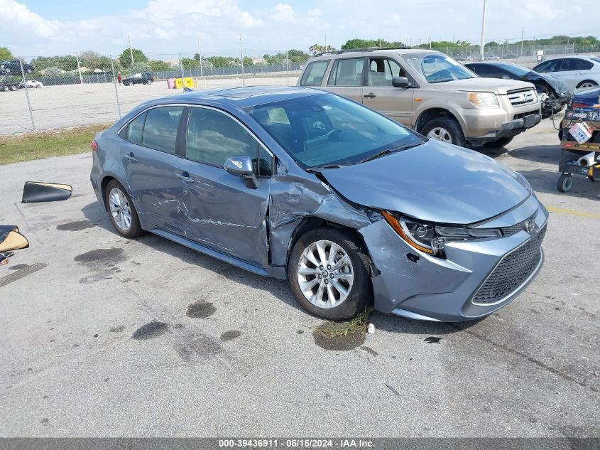 2022 TOYOTA COROLLA XLE