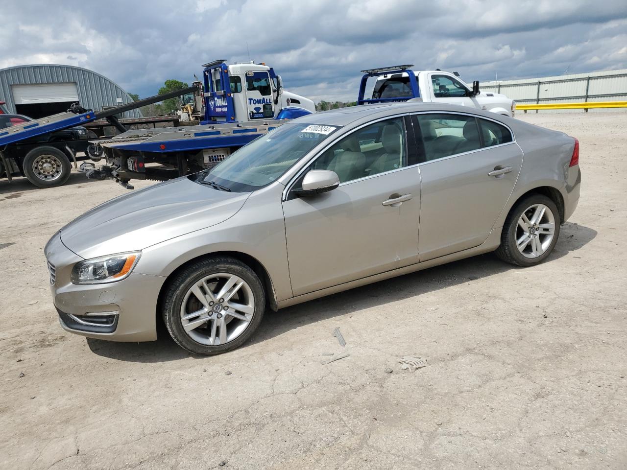 2015 VOLVO S60 PLATINUM