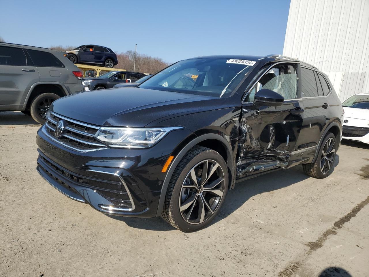 2024 VOLKSWAGEN TIGUAN SEL R-LINE BLACK