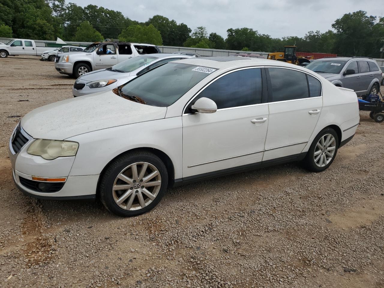 2010 VOLKSWAGEN PASSAT KOMFORT