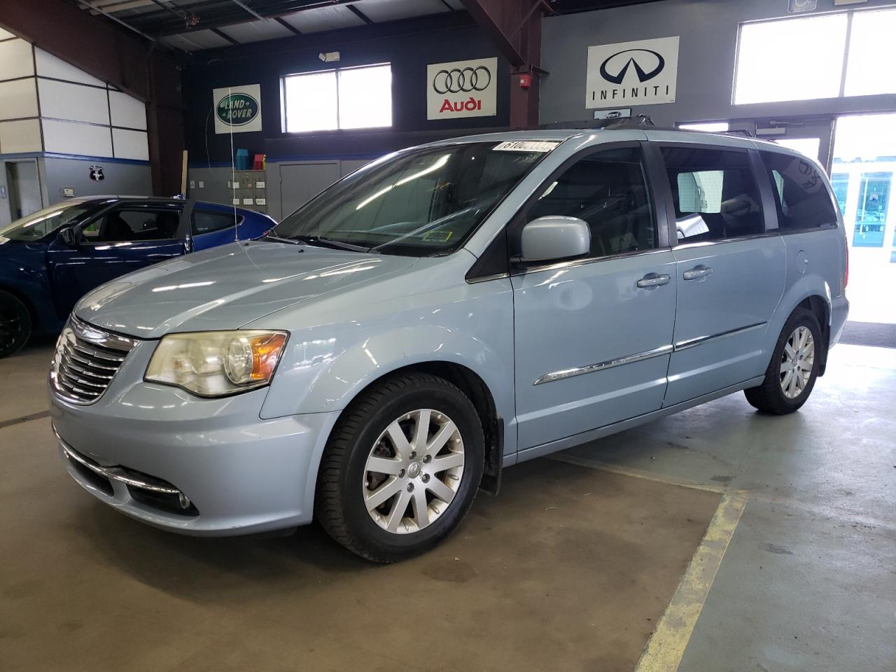 2013 CHRYSLER TOWN & COUNTRY TOURING