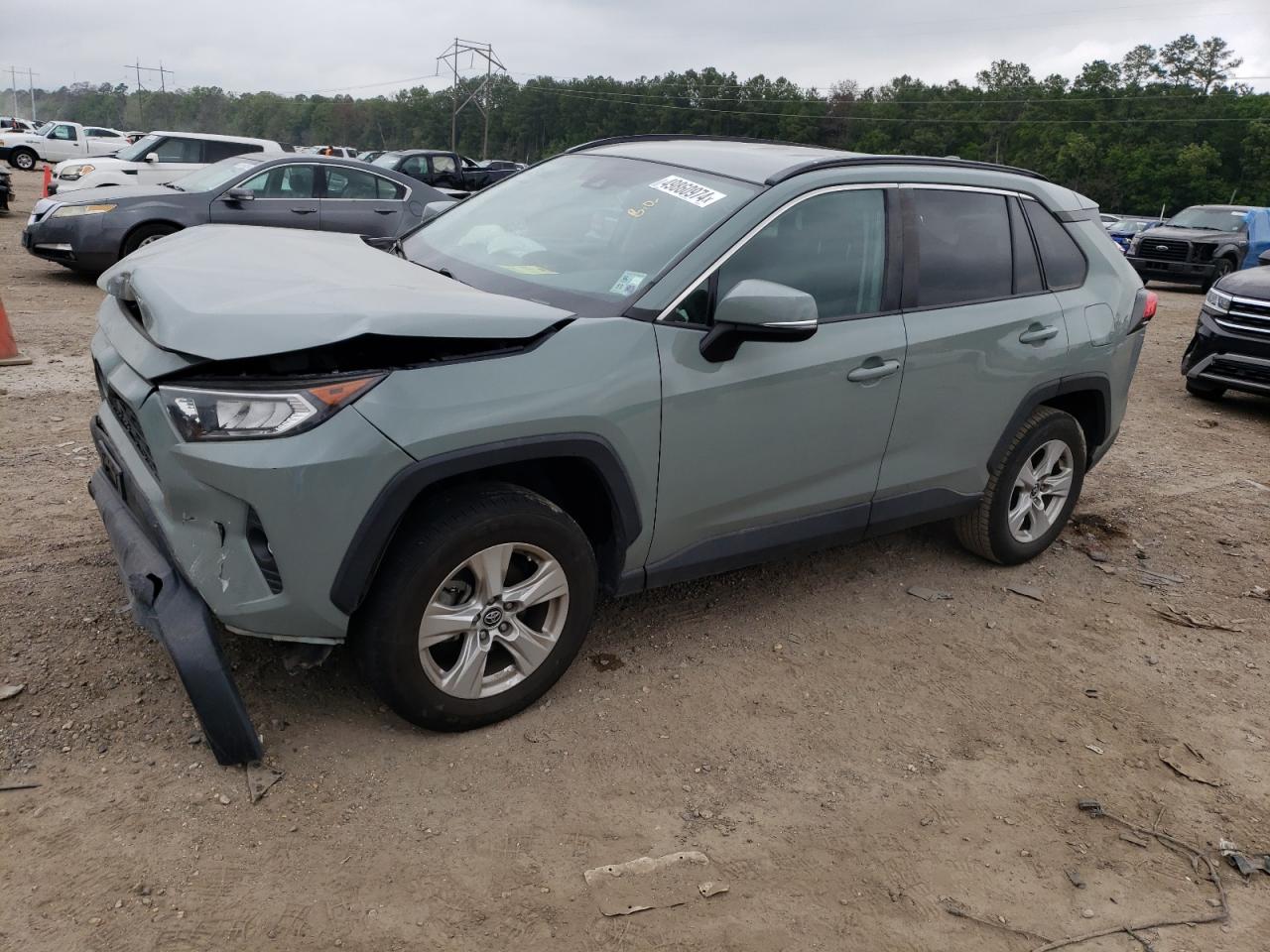 2020 TOYOTA RAV4 XLE