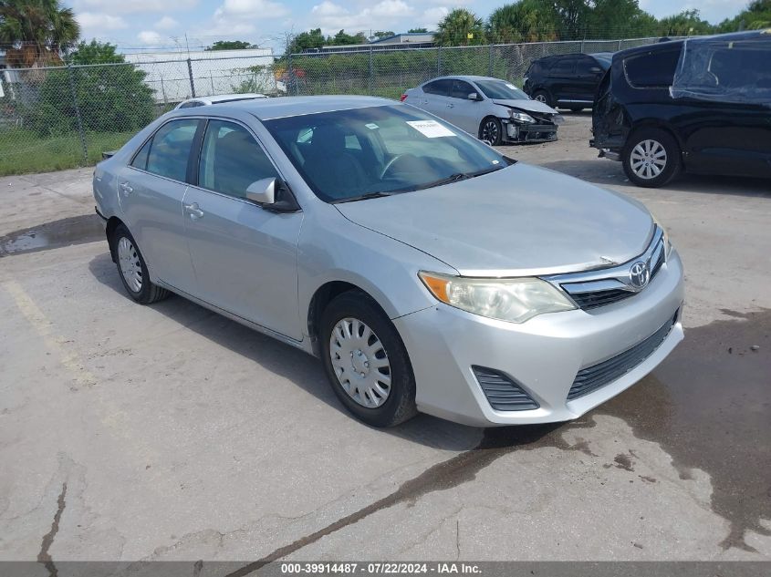 2014 TOYOTA CAMRY LE