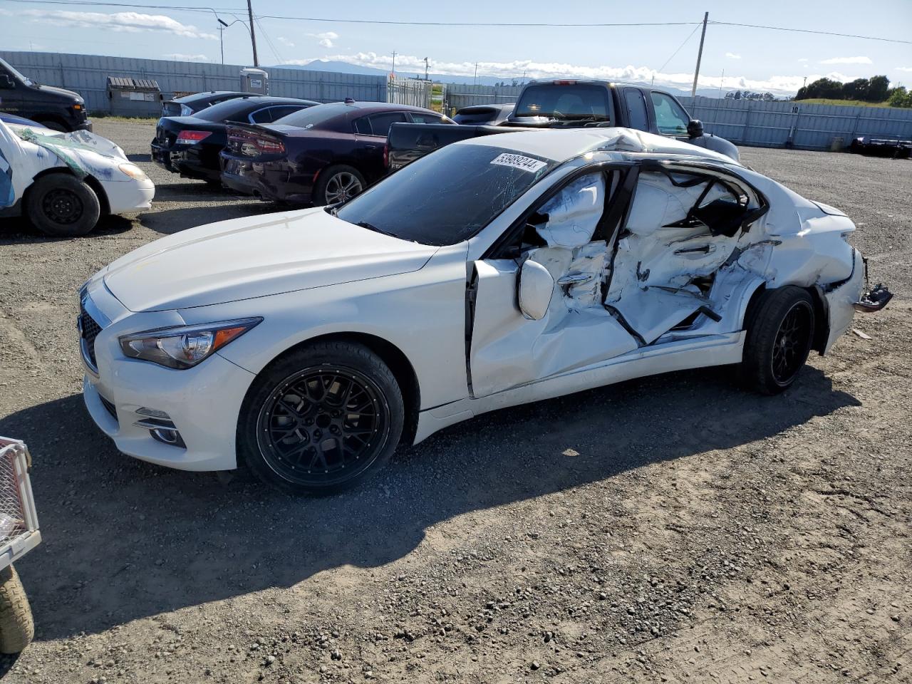 2015 INFINITI Q50 BASE