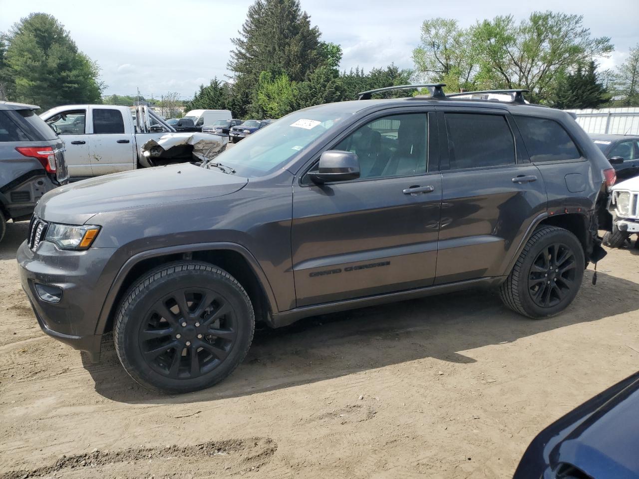 2019 JEEP GRAND CHEROKEE LAREDO