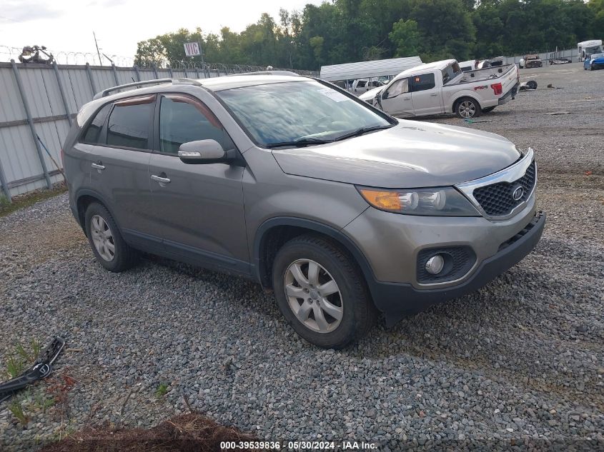 2013 KIA SORENTO LX