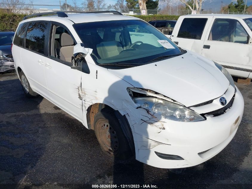 2010 TOYOTA SIENNA LE