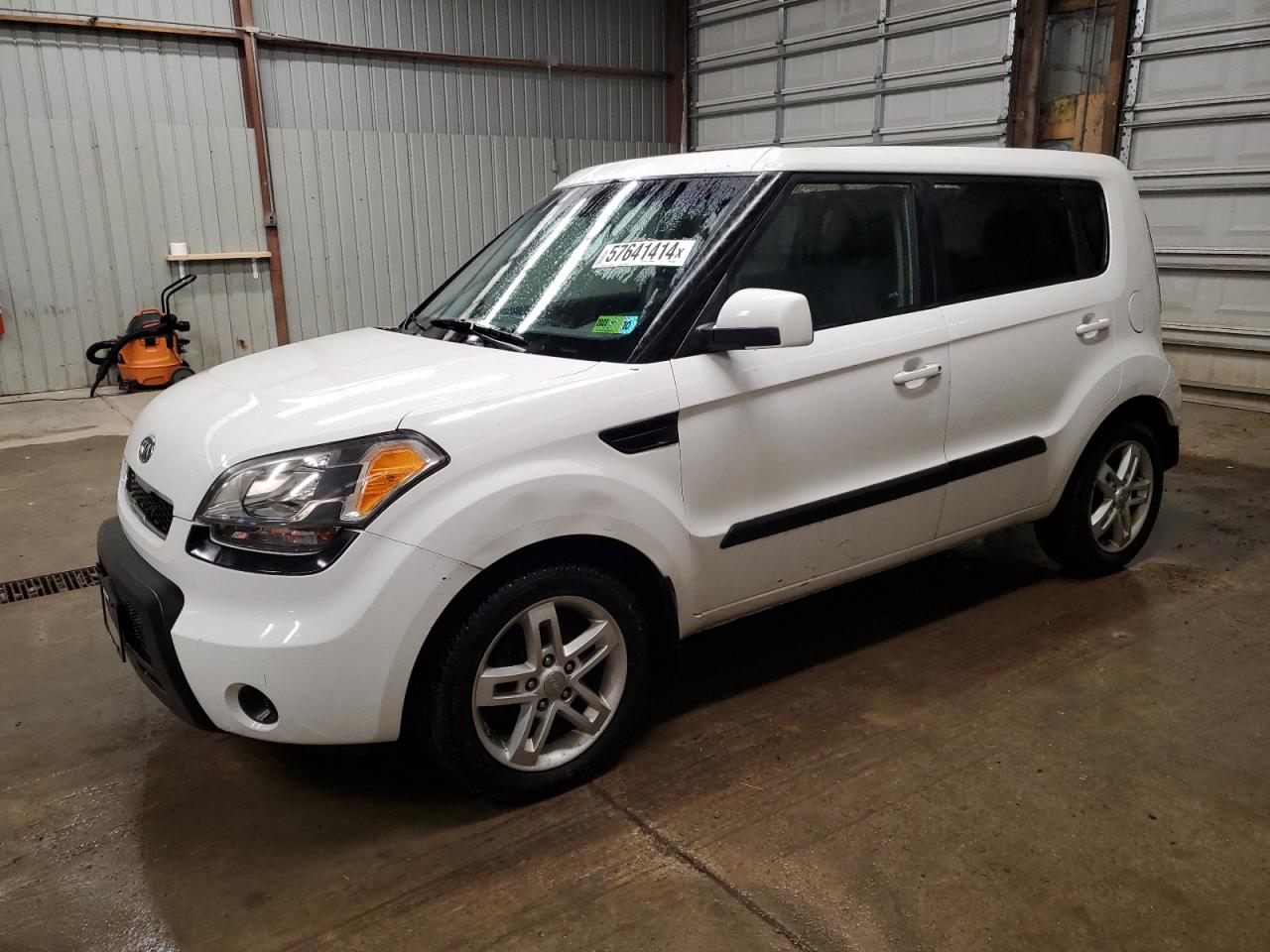 2011 KIA SOUL +