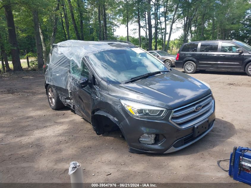 2017 FORD ESCAPE SE