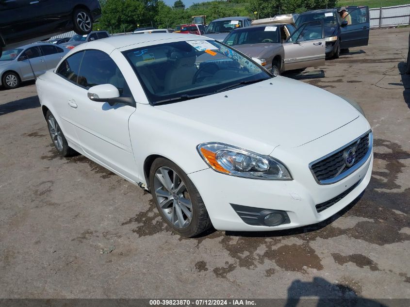 2011 VOLVO C70 T5